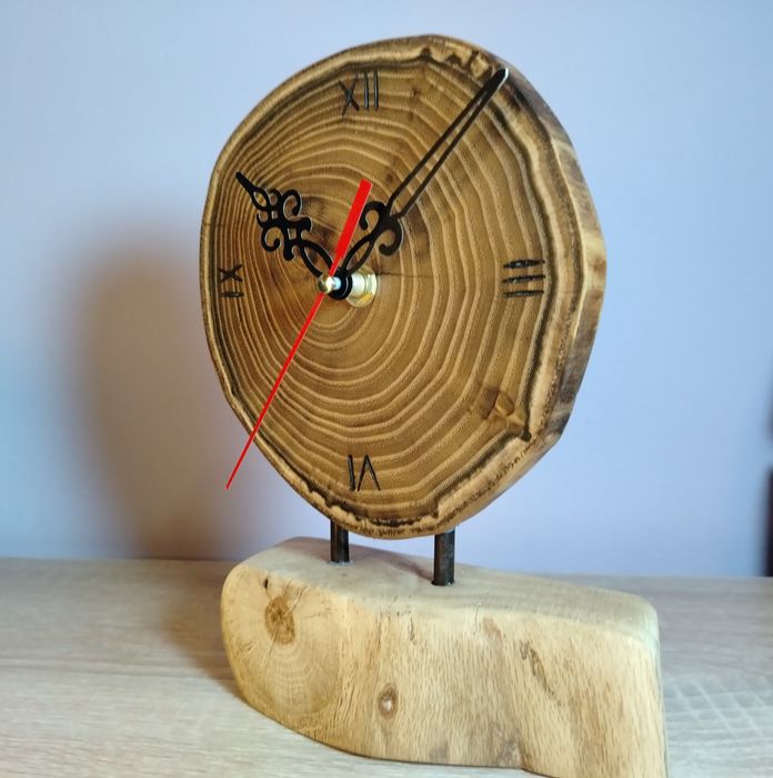 Ръчно изработен часовник