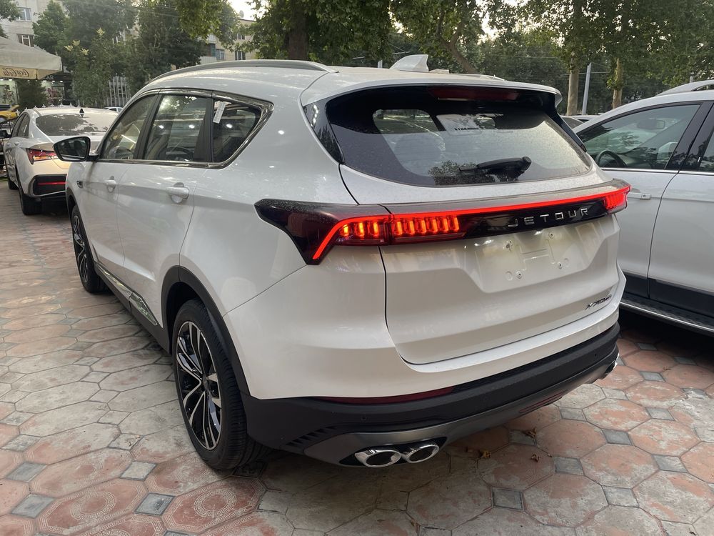 Jetaur x70 plus yangi