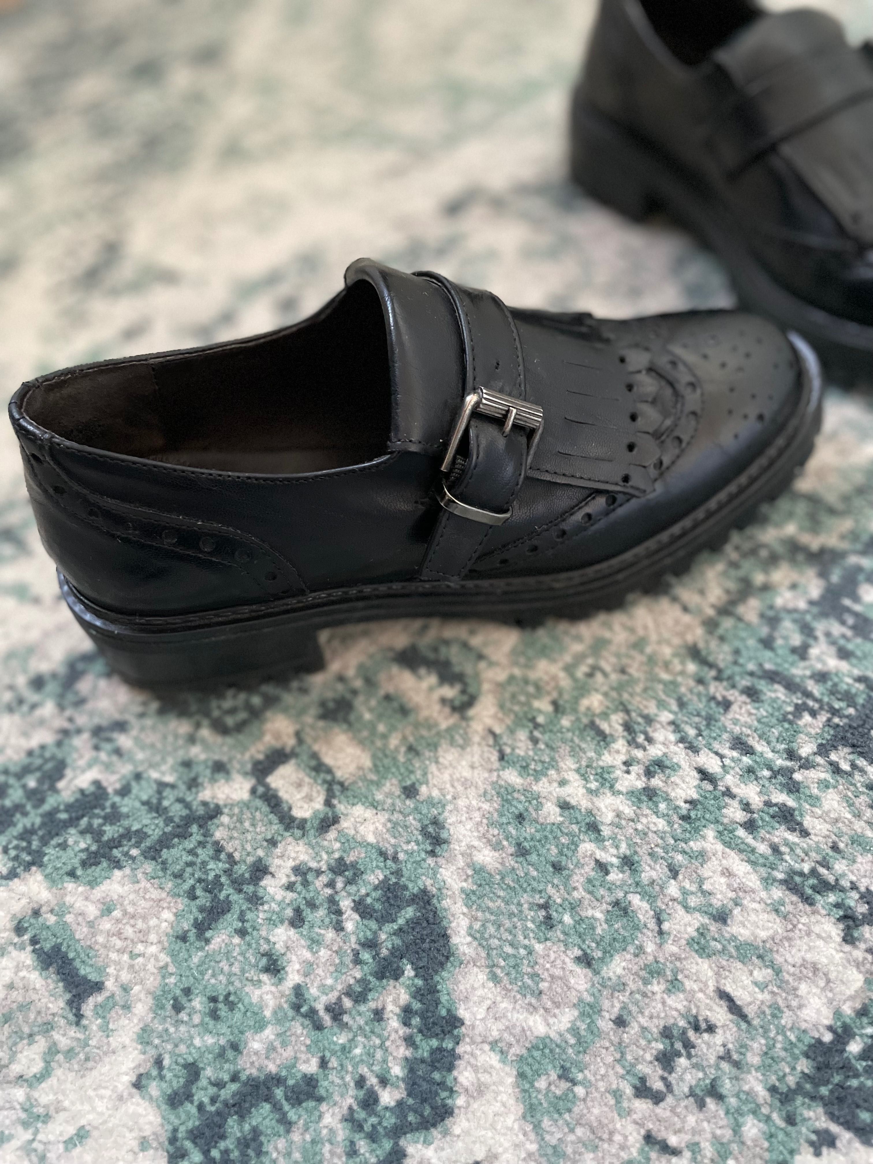 Pantofi vintage negri