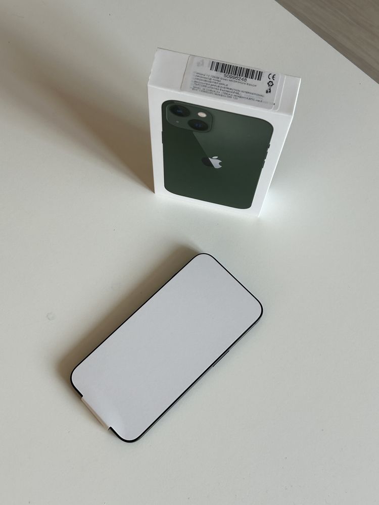 iPhone 13 Green 128GB, Чисто нов