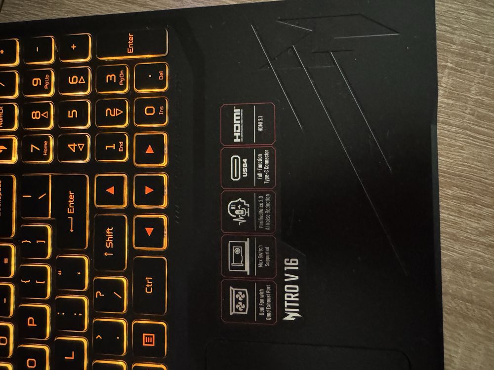 Gaming Лаптоп Acer Nitro V16 165hz