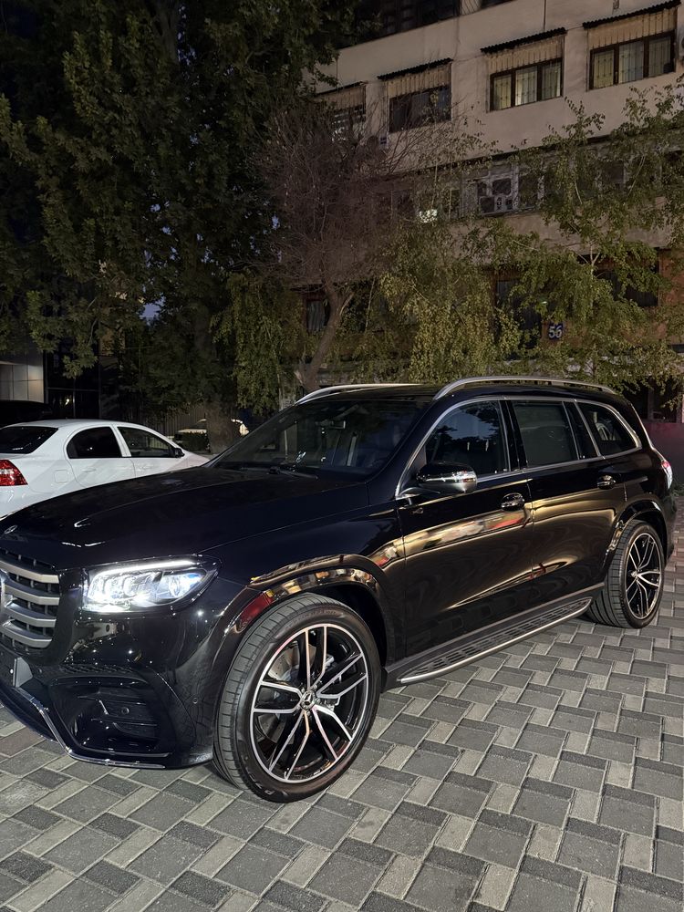 Mercedes benz GLS 580