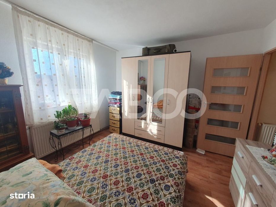 Apartament de vanzare 2 camere decomandate etaj 2 zona Parcului