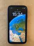 iPhone 11 64GB .