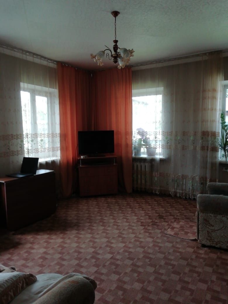 Продам дом кирпичный из качественного строй материалов