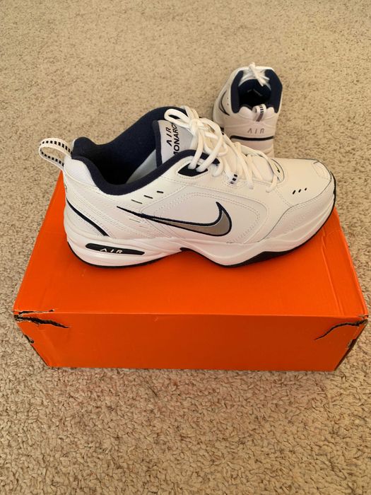 Nike air monarch IV размеры евро 42,5 и 44