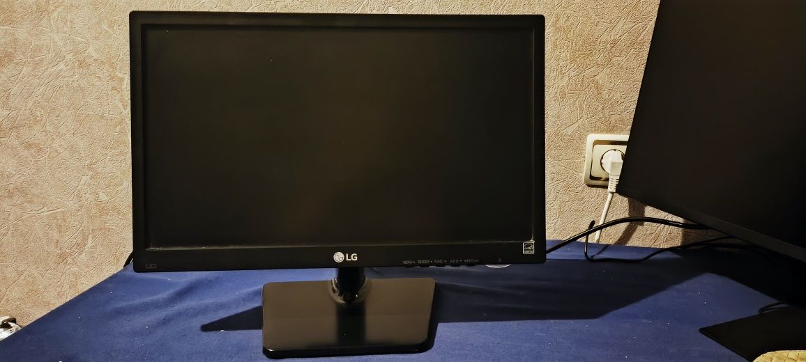 Монитор lg 19 диагональ