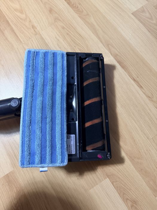 Верикална прахосмукачка с моп за миене Philips AQUA 25.2 V