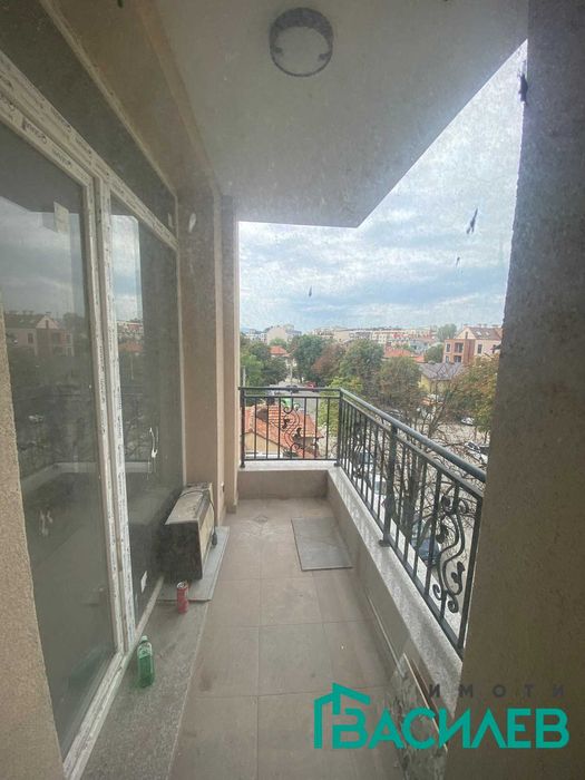 Дава се под наем Тристаен апартамент в София, Център - 86 кв.м за 816 € - Снимка #14