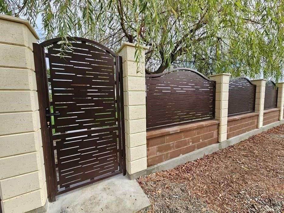 Scări metalice pentru interior și exterior
