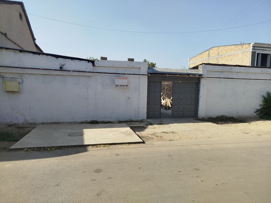 Уй сотилади участка