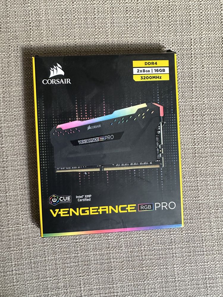 corsair ram 2x8 gb + 2 rgb плочки vengeance rgb pro