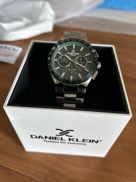 Продам часы Daniel Klein.