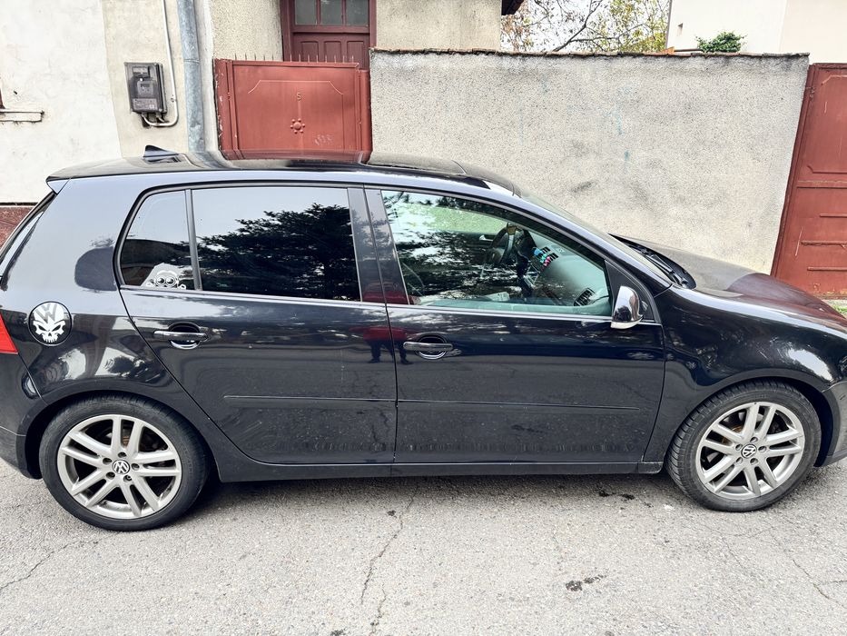Vând Golf 5 1.4TSI 177cp