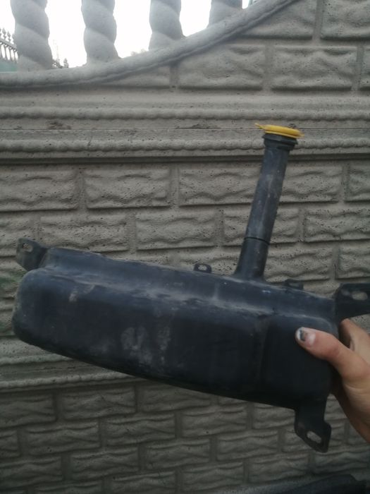 Расширительный бачок для омывайки opel omega b