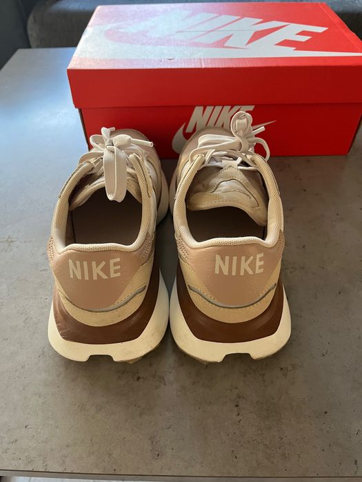 Nike Phoenix Waffle