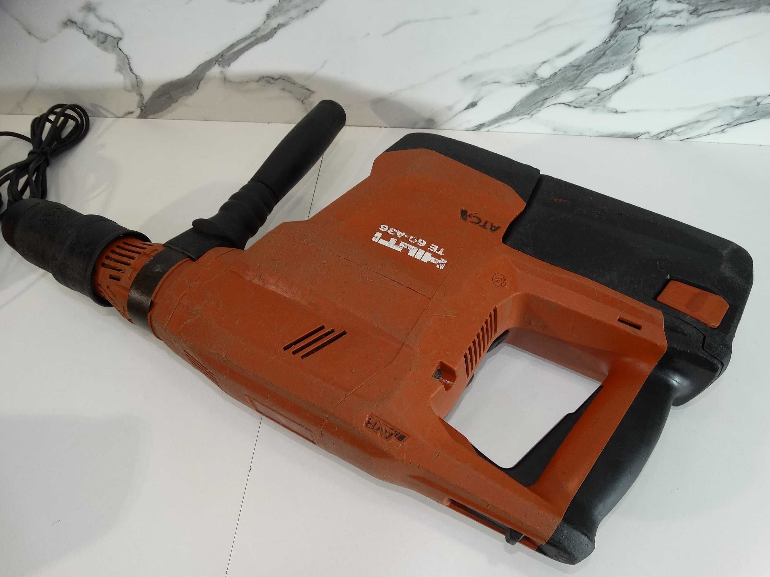 Hilti TE 60 A36 / 2 x 9.0 Ah - Комбинирана машина