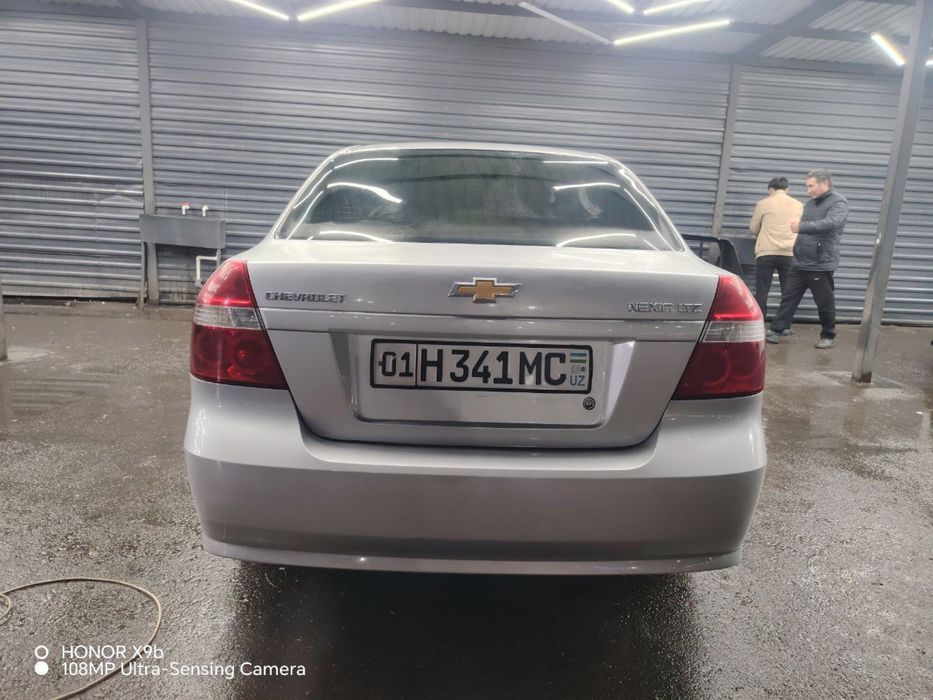 Nexia 3 avtomat srochna sotiladi