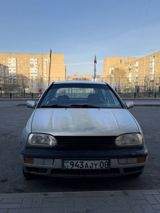 Голф 3 автомад 2.0куб 1994