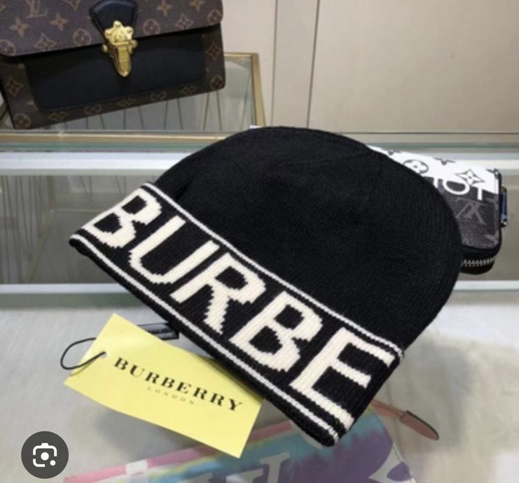 3.	Стильная шапка Burberry (новая)