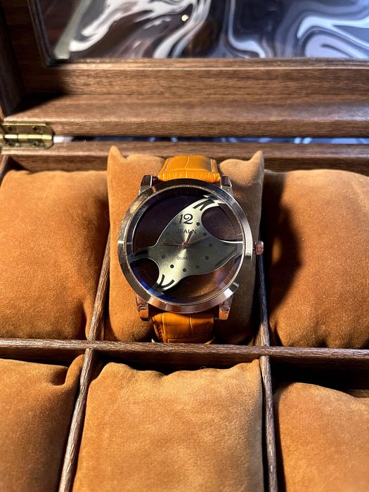 Красивые мужские спортивные часы