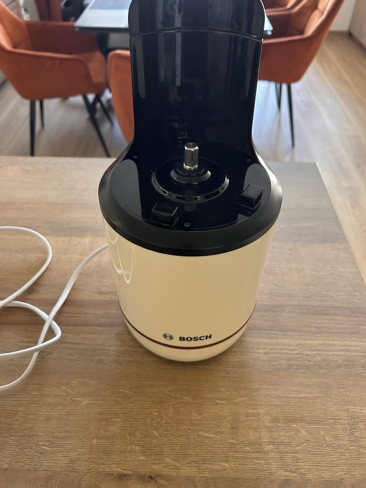 Bosch MESM500W/01 бавна сокоизтисквачка на части