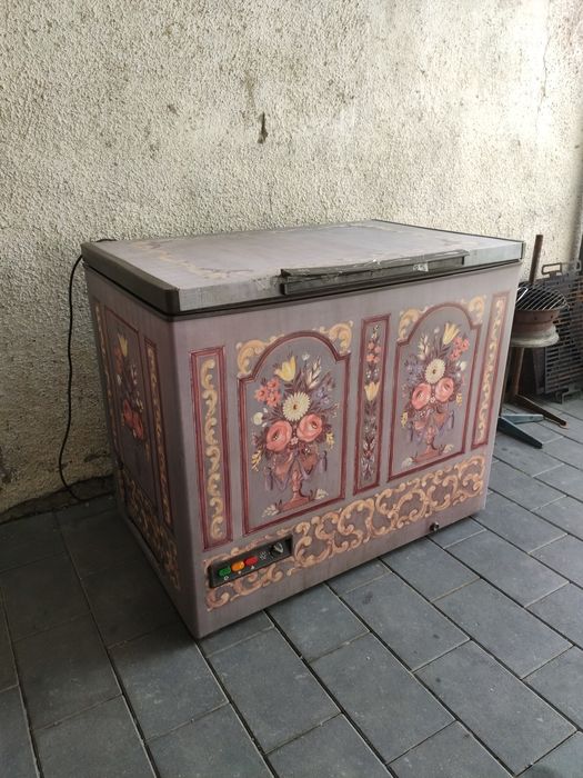 Donez Lada frigorifica AEG