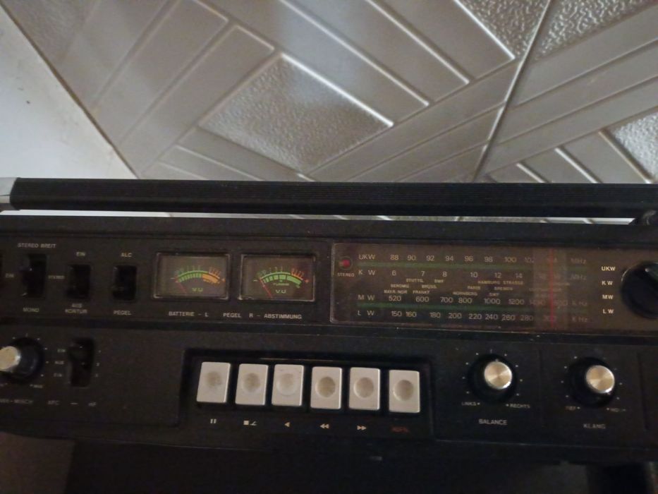 Radiocasetofon/boombox TECHNICS/JVC/SHARP/UNIVERSUM/sony/telefunken/sa