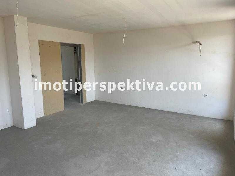 Продава се Тристаен апартамент в Пловдив, Център - 94 кв.м за 2483 €/кв.м - Снимка #1