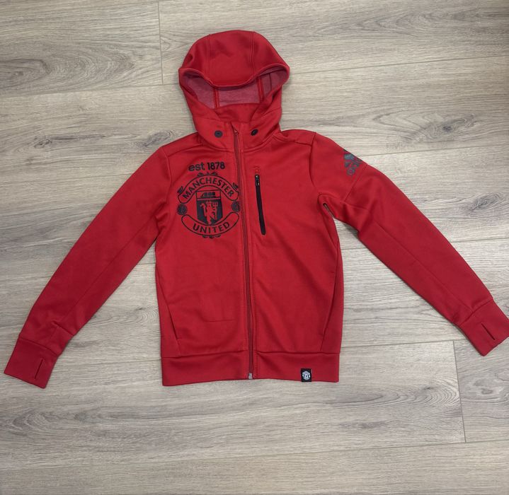 Спортни детски екипи