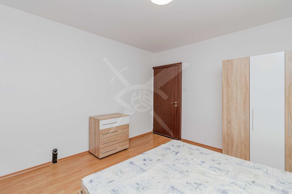 Продава се Тристаен апартамент в София, Света Троица - 88 кв.м за 2046 €/кв.м - Снимка #6