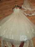Rochie mireasa cu voal