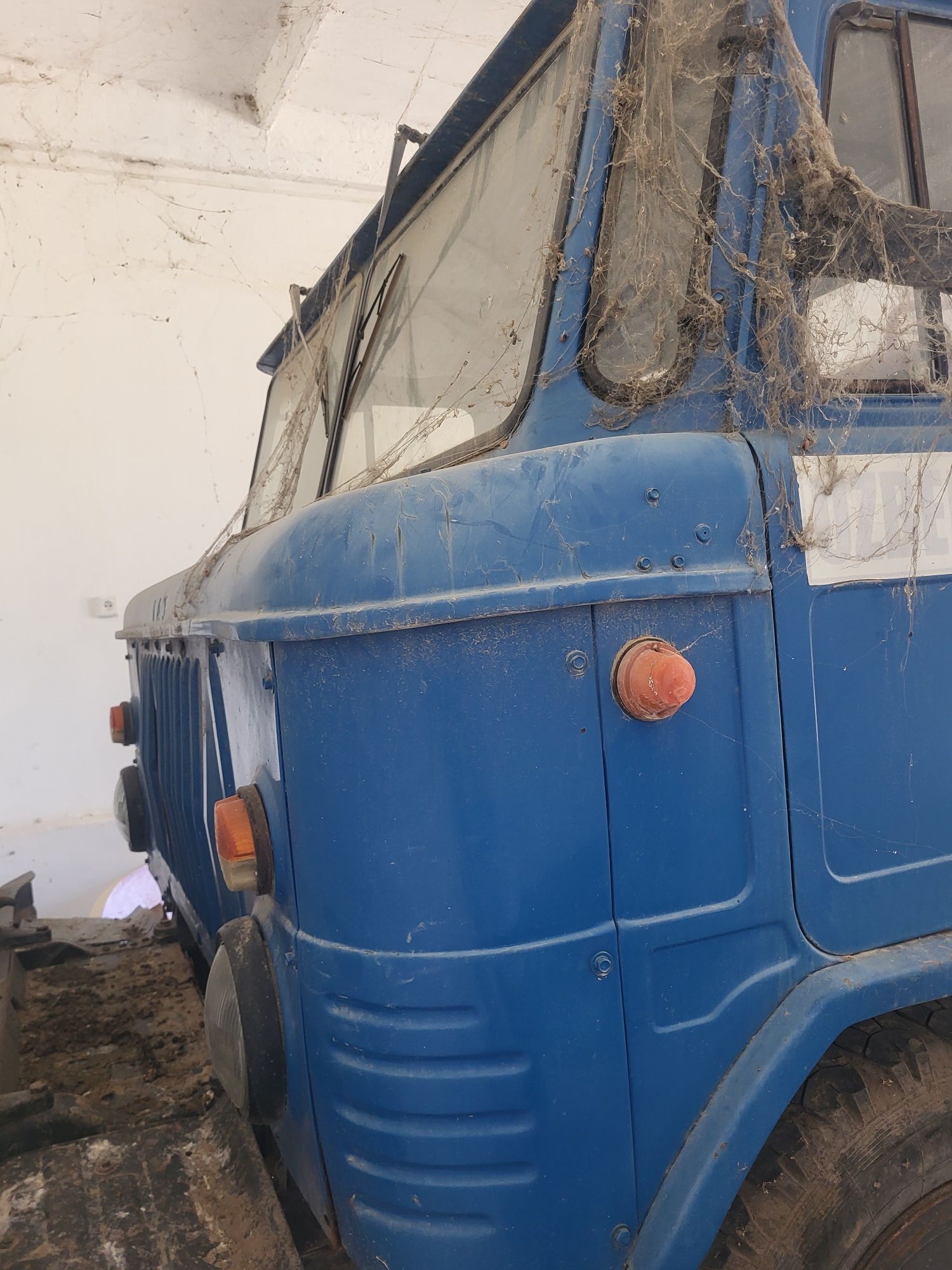 Gaz 66 Benzavoz sotiladi.