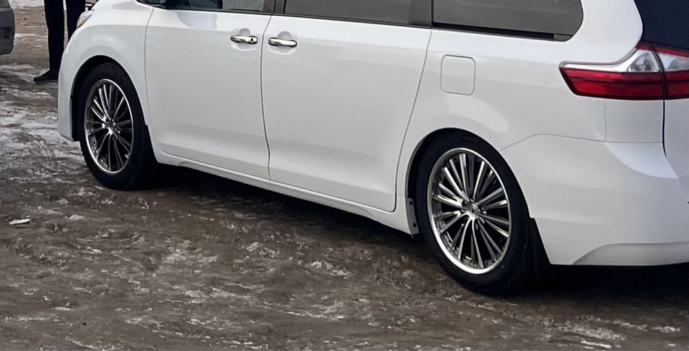 R20 5x114.3 Toyota Lexus