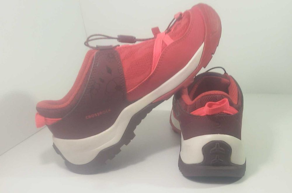 Детски обувки Quechua Crossrock 35-ти номер