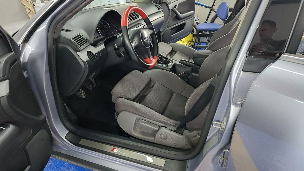 Audi A4 B6 1.9 TDI 131 cp an 2003 ! Preț 2700 e negociabil
