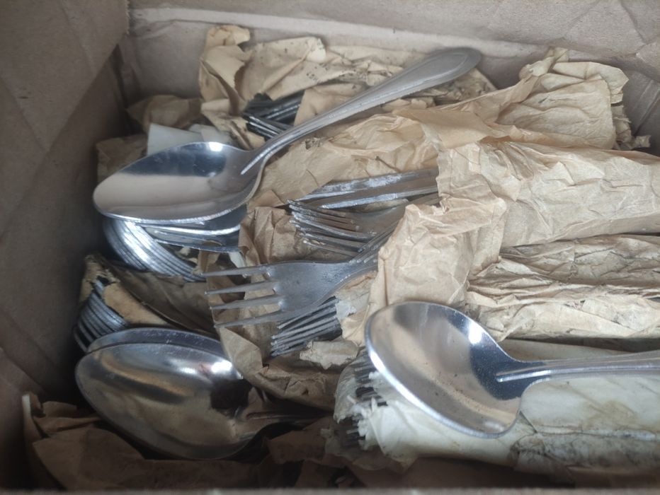 Продам ложки столовые и вилки (новые)