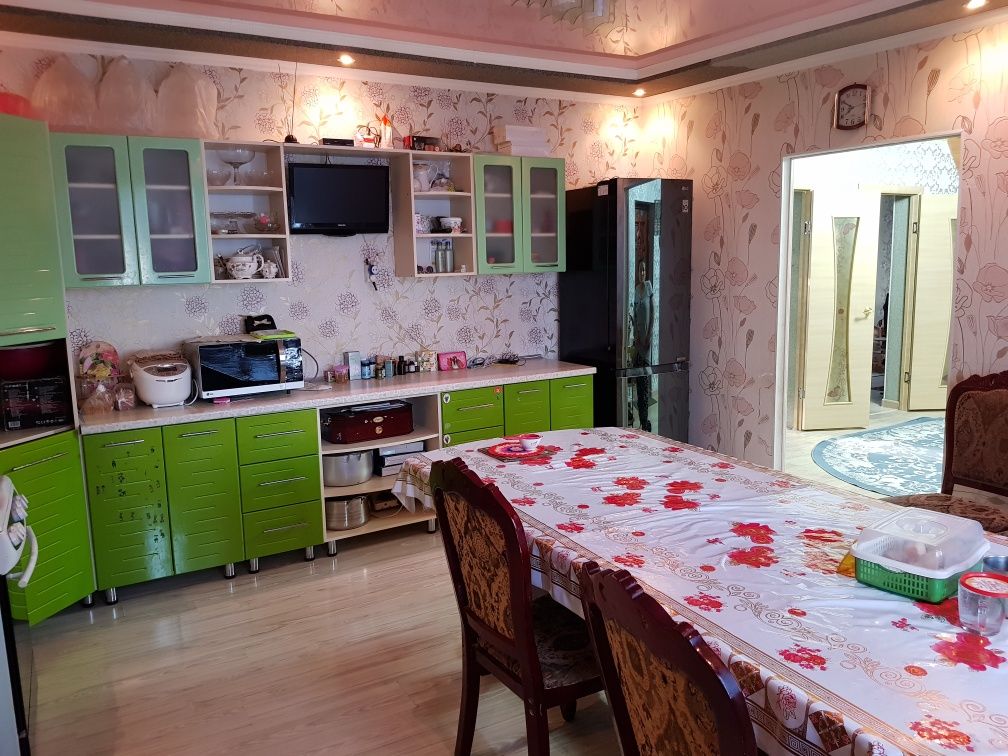 Жер үй сатылады.