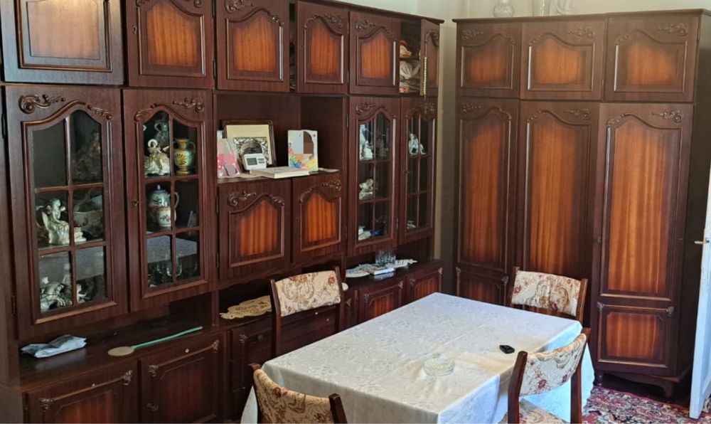 Închiriez casă zona Trocadero-Casa de Cultura