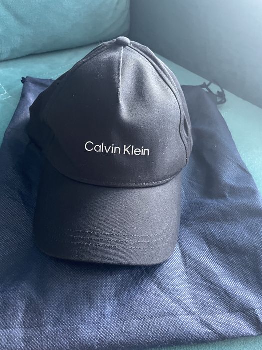 Продам кепку Kalvin Klein оригинал , новая