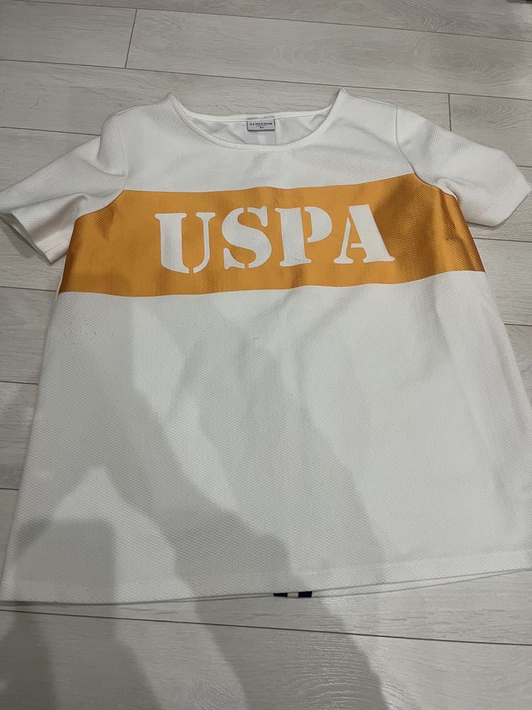 Дамско горнище и тениска USPA