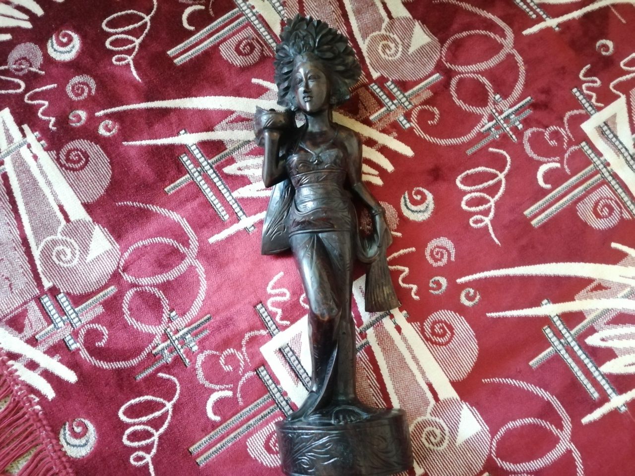 Statueta sculptata - abanos  Danssatoare - Bali (figurina suvenir