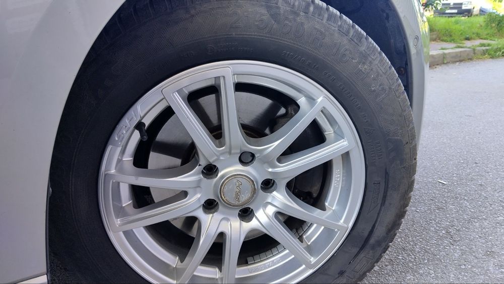 Зимни гуми с джанти HRS 215/60 R16 – комплект 4 броя