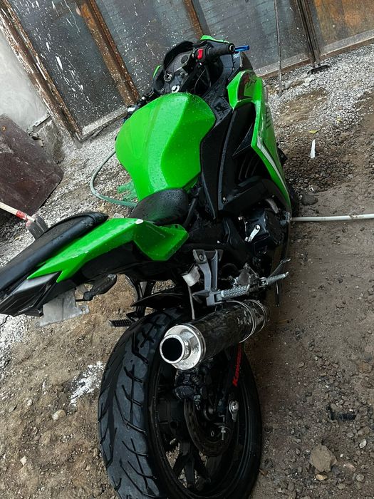 Продается МОТОР Кавасаки ниндзя 400кубов реплика