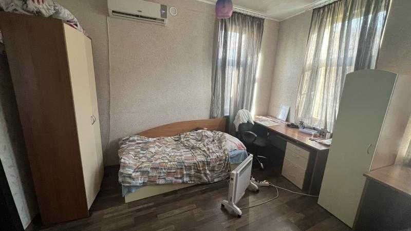 Луксозен тристаен апартамент в Център