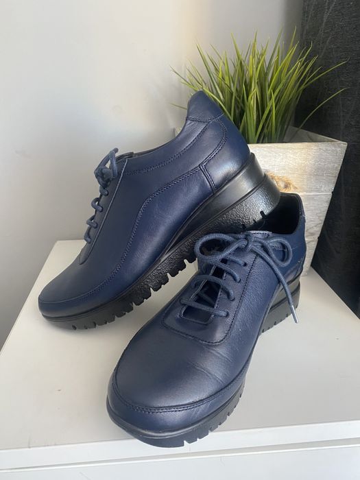 Естествена кожа обувки