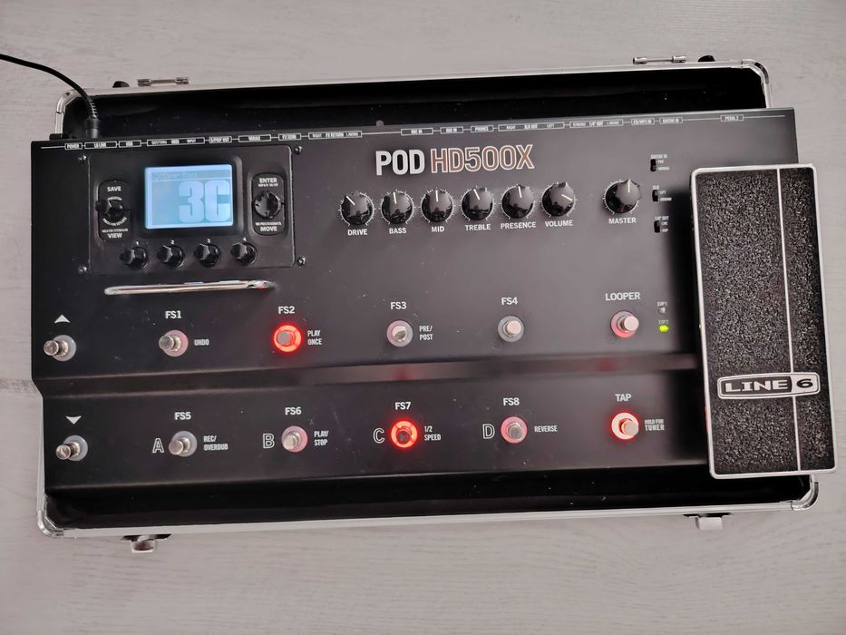 Procesor LINE 6 pod hd 500x cu case