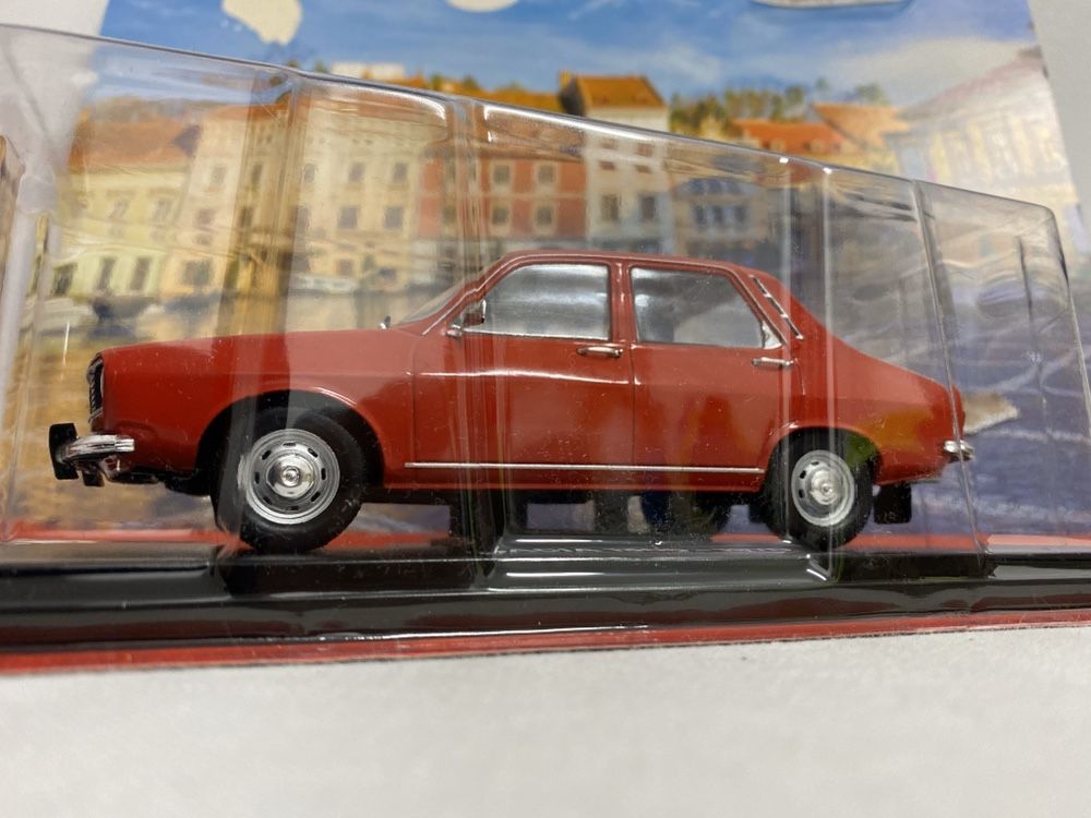 Hachette Dacia 1300 roșie scara 1:24 macheta vintage