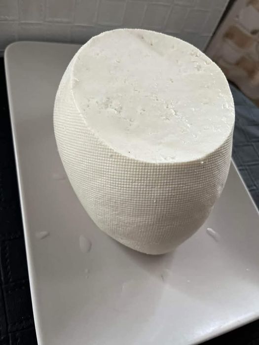 Brânză de capră 37 lei /kg