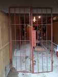 Защитни врати и решетки за прозорци